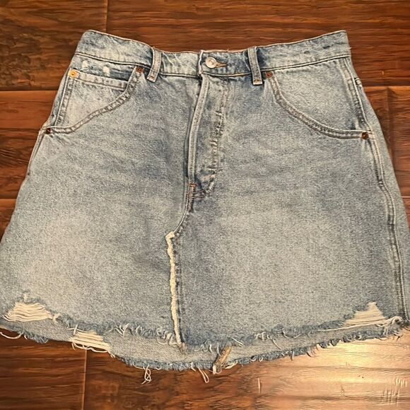 We The Free Blue Distressed Ripped Denim Skirt Festival Concert Event Casual - Picture 1 of 9